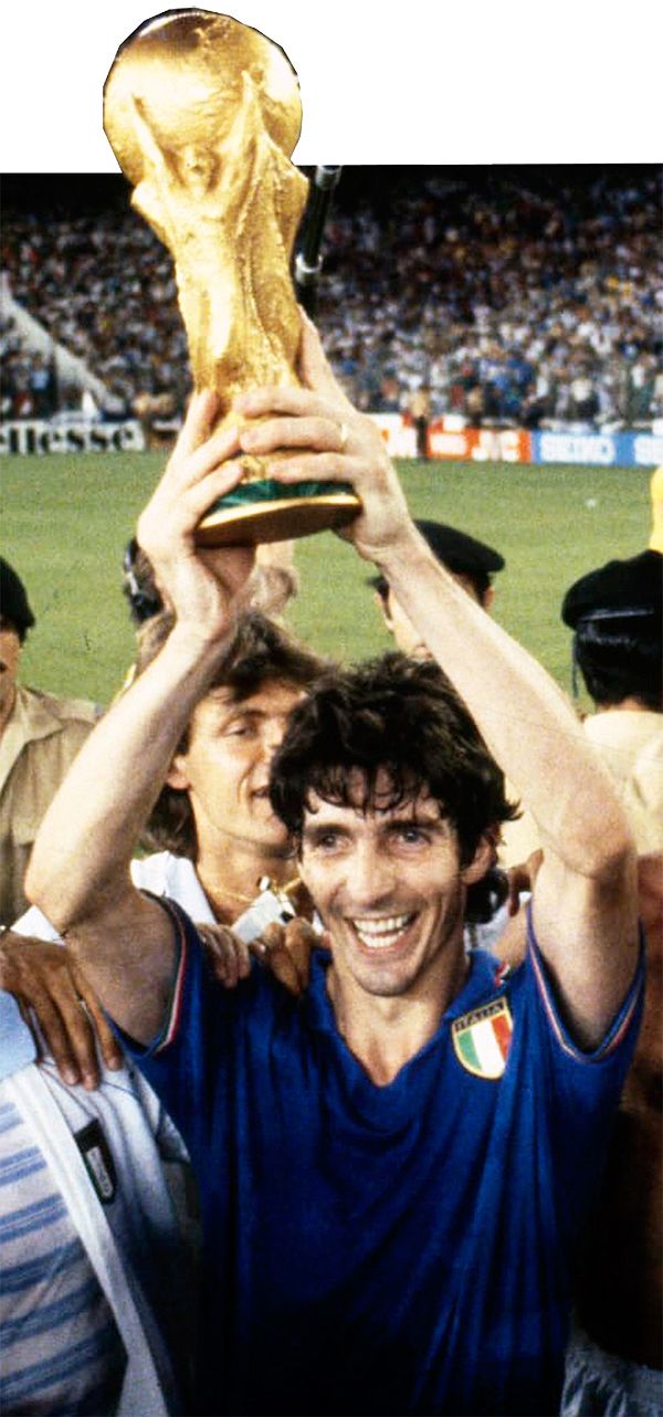 Paolo Rossi giương Cúp vàng tại Espana’82