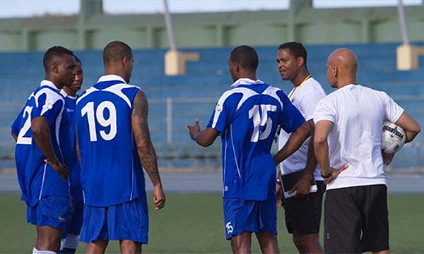 Patrick Kluivert dẫn dắt đội tuyển Curacao